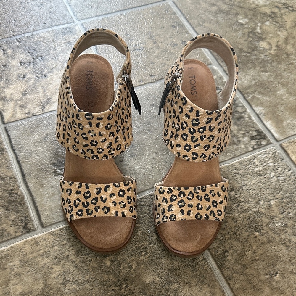TOMS Cheetah Print Women's Sandals